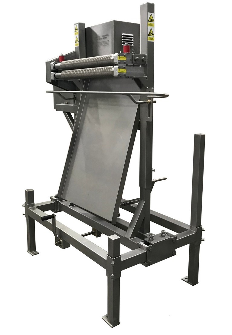 VYTRHÁVANIE CHVOSTOVÝCH PERÍ